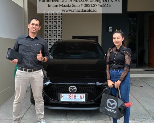 Serah terima pembelian unit MAZDA 3 HB kpd keluarga Bpk Busung & Kak Tari - Karanganyar