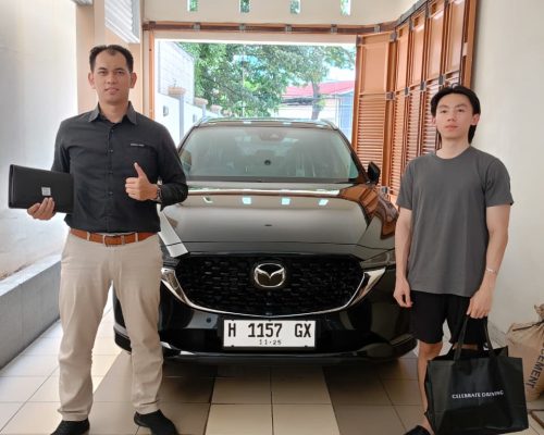 Serah terima pembelian unit MAZDA CX-5 ELITE kpd keluarga Bpk Andi - Semarang